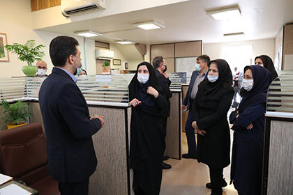 عضو هیات مدیره بانک ملی ایران: برای ارایه خدمات بی منت در فضای متعهدانه و دوستانه در تلاشیم